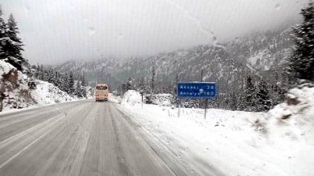 Antalya-Konya karayolu trafie ald  