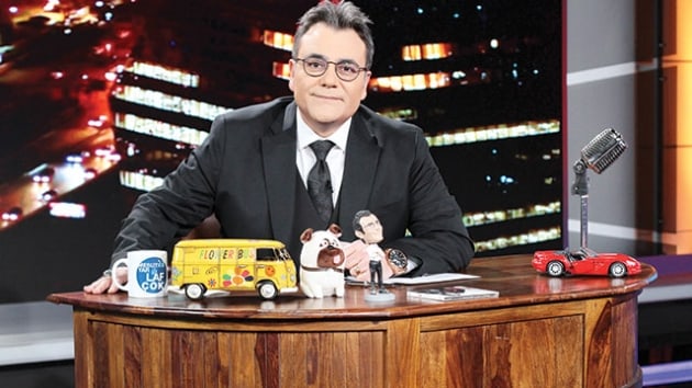 �ki ak�m aras�nda olan bir kablo gibiyim