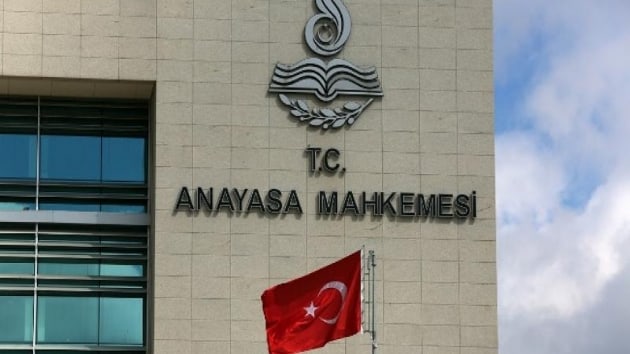 Anayasa Mahkemesinden CHP milletvekillerinin bavurusuna ret