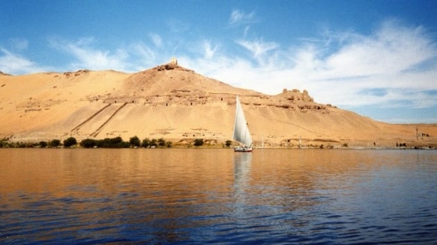 Sudan Devlet Bakan Beir: Nil nehri suyunu tayacaz
