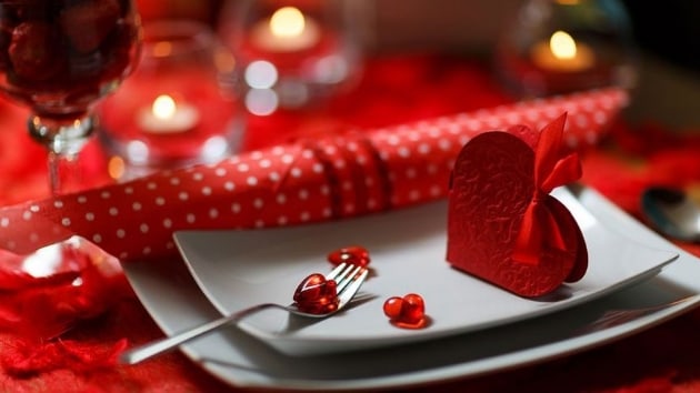 Sevgileler Gn romantik ak mesajlar