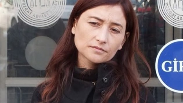 ehidi icraya veren avukat Emine Gn'n avukatlk brosunun camlar krld