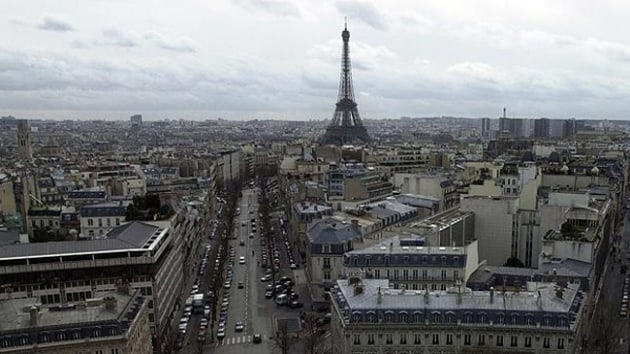 Paris'te ylbandan beri 18 evsiz ld