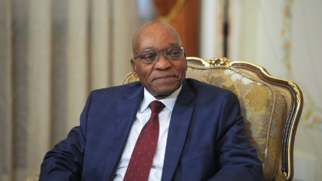Gney Afrika Devlet Bakan Zuma istifa etti