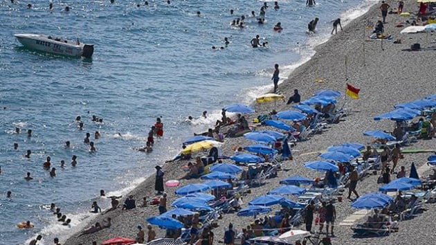 Antalya iin 12 milyon turist beklentisi 
