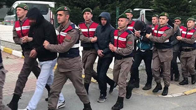 Uyuturucu satcs 'Kral Enite' ve 22 kiilik etesi gzaltnda