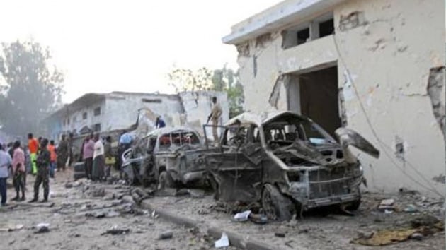 Somali'nin bakenti Mogadiu'da ikiz bombal saldr yapld