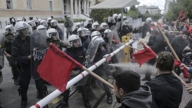 Yunanistan'da haciz protestosuna polis mdahalesi 