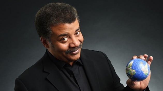 Dnyann dz olduuna inanlarn saysn neden arttn nl fiziki Neil deGrasse Tyson aklad