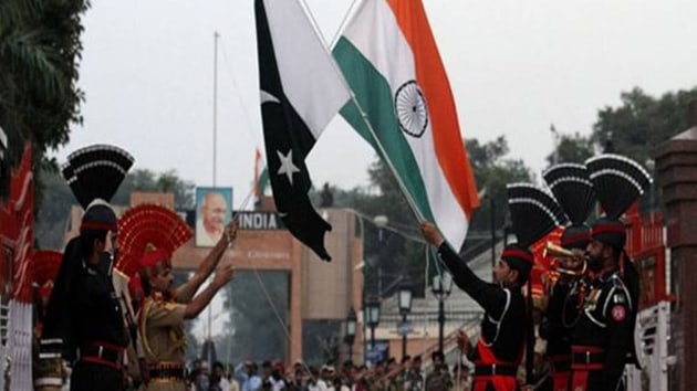 Hindistan'daki Pakistanl diplomatlarn taciz edildii iddia edildi  