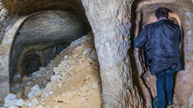 Binlerce yllk yeralt yerleim yerini defineciler talan etti