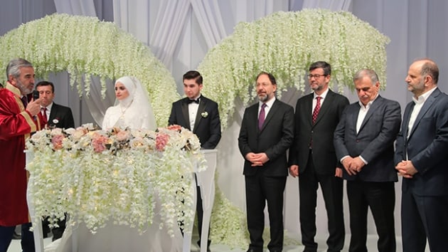 stanbul mfts Prof. Dr. Hasan Kamil Ylmaz ilk resmi nikahn kyd
