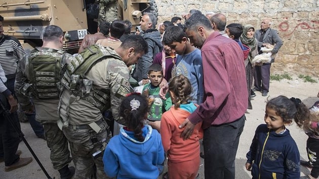 Afrinli aileler terr rgt PKK/YPG korkusuyla kaan ocuklarna kavumak istiyor