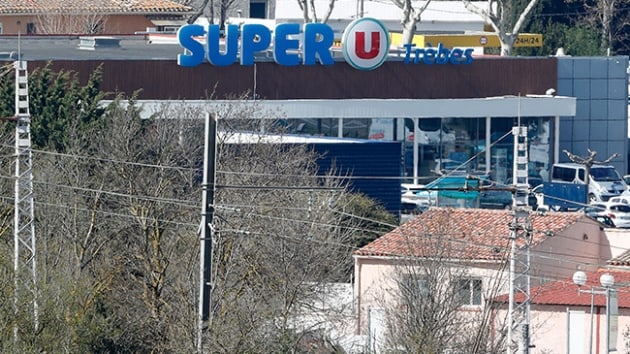 Fransadaki spermarket saldrsnda yaralanan polis hayatn kaybetti