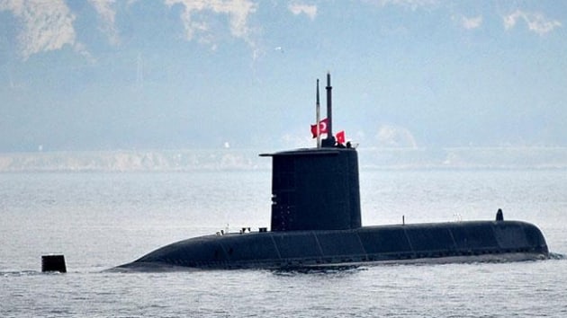 Trk denizalts TCG Preveze Arnavutluk'ta