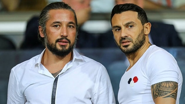 Ahmet Dursun'dan Beikta ynetimine tepki! 'Hainlik mi yaptk?'