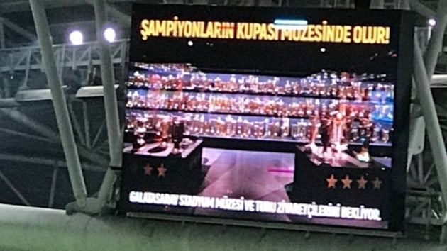 Galatasaray'dan rakiplerine 'ampiyonlarn kupas mzesinde olur' gndermesi