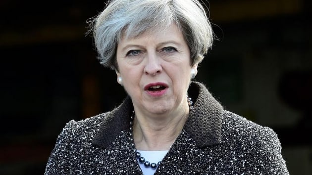 Parlamento onay almakszn Suriye'ye hava saldrs emri veren Theresa May, vekillere hesap verecek