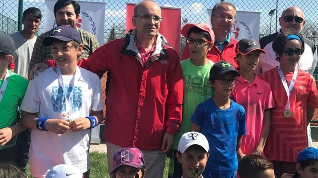 Trkiye Tenis Federasyonu'ndan  Afrin operasyonuna dikkat ekmek iin turnuva
