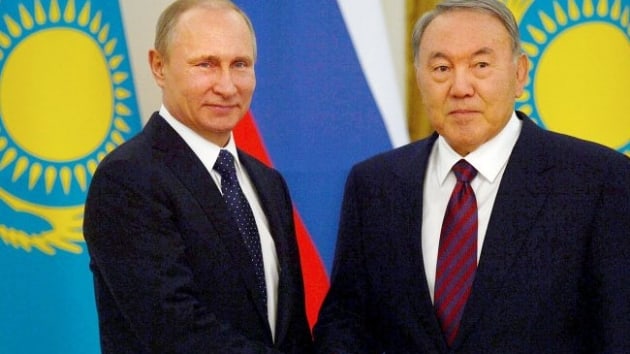 Putin, Nazarbayev ile Suriye'yi grt     