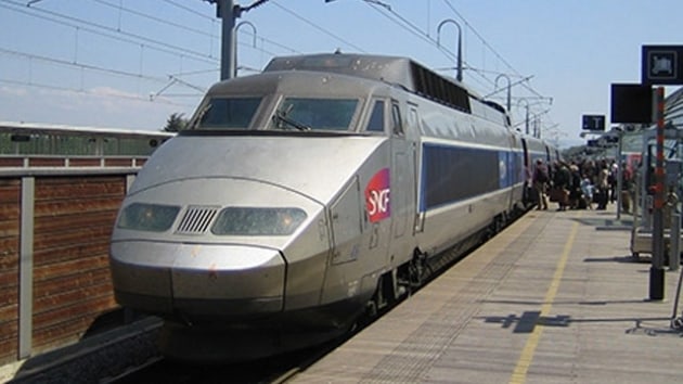 Fransa'da demiryollar zelletiriliyor