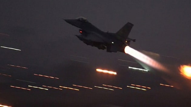Irak Hava Kuvvetleri, Suriyenin dousunda konulanan DEA hedeflerine hava saldrs dzenledi