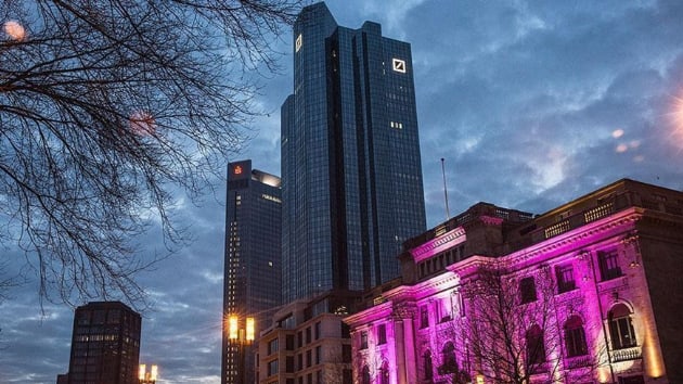 Deutsche Bankn net karnda sert azal