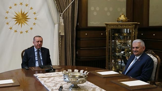 Cumhurbakan Erdoan, Betepe'de Babakan Yldrm' kabul etti