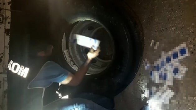 Adana'da kamyonun lastiklerinden 5 bin paket kaak sigara kt 