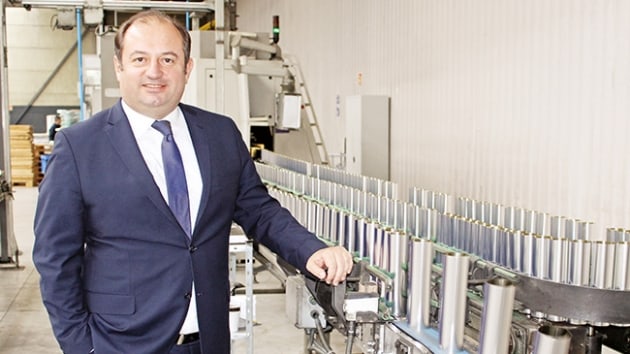 Mterisi istedi diye Hollandaya fabrika kurdu