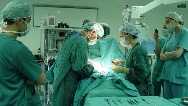 Yalova'da 108 yandaki hastaya kalp ameliyat gerekletirildi