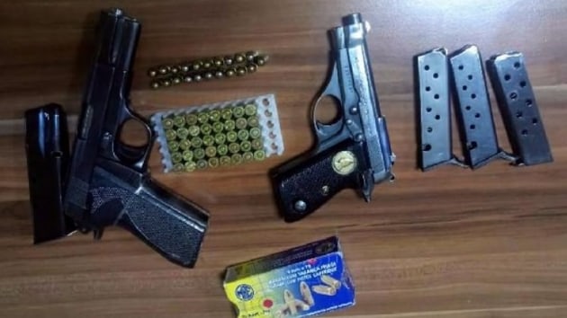 Kayseri'de ruhsatsz silah operasyonu: 4 gzalt