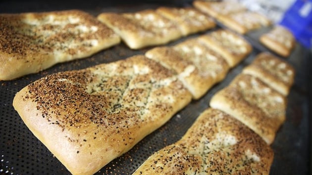BB irketlerinden Halk Ekmek'in 300 gramlk ramazan pidesi 1 liradan satlacak