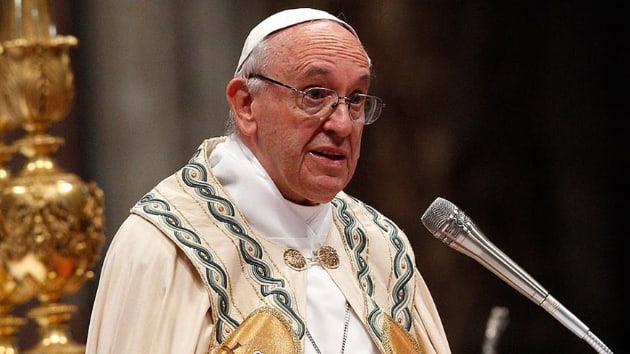 srail'in yapt katliama ilikin konuan Papa Franciscus, 'kutsal topraklardaki iddetin sona ermesi ve diyaloun balamas' arsnda bulundu