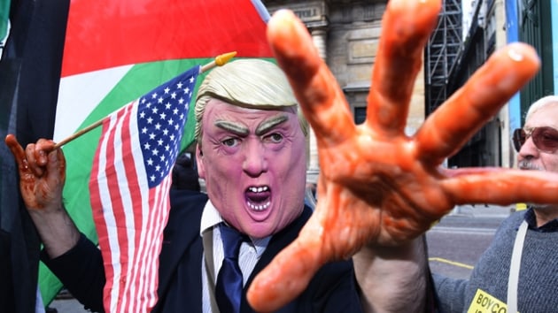 Paris'te ABD ve srail'e protesto