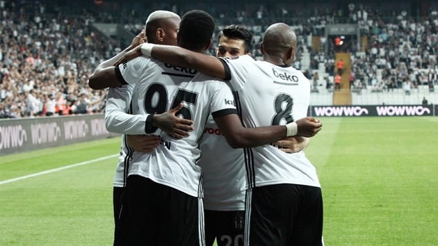 Beikta evinde Sivasspor'u 5-1 yendi ve sezonu galibiyetle kapatt