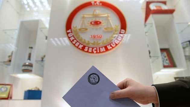 Siyasi parti genel merkezleri milletvekili aday listelerini en ge yarn saat 17.00'ye kadar YSK'ye verecek