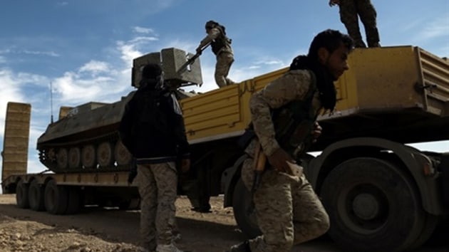 ki terr rgt YPG/PKK ile DEA'n Suriye-Irak snrndaki atmalar sryor
