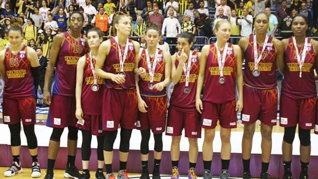Yakn Dou niversitesi Kadn Basketbol Takm, faaliyetlerini sona erdirdiini aklad