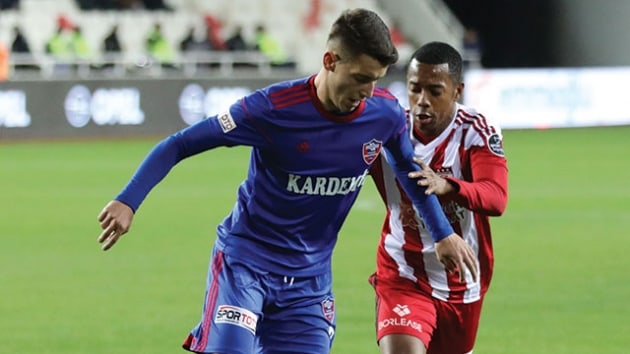 Trabzonspor, Kardemir Karabkspor'dan Tayyib Talha Sanu'u transfer ediyor