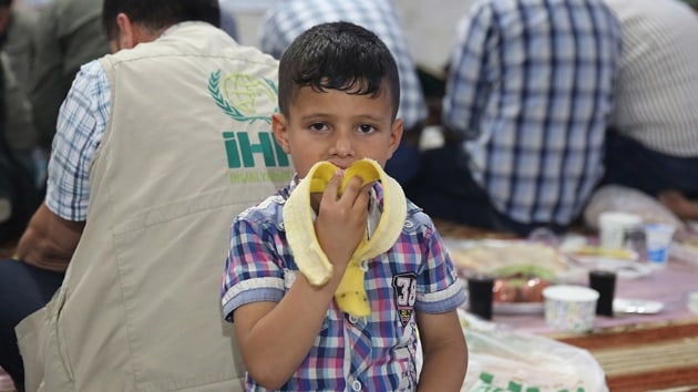 HH, Afrin'de her gn 10 bin kiiye iftar yemei veriyor