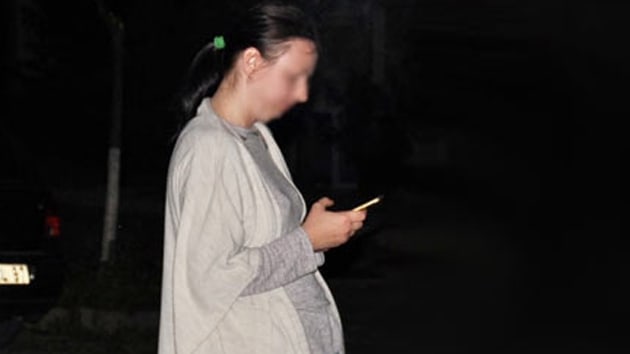 5'inci kattaki daireye atdan iple inmeye alrken yere den adamn Rus ei konutu 