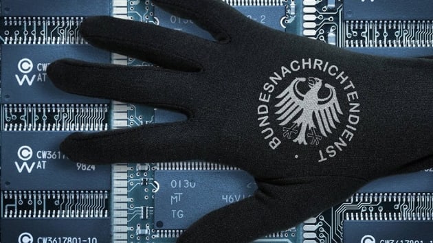 Alman gizli servisi BND'ye, gerekli grd takdirde internet ebekelerini izleme izni verildi
