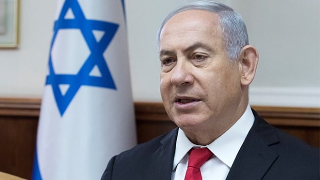 srail Babakan Netanyahu yolsuzluk soruturmasnda polise ifade verdi