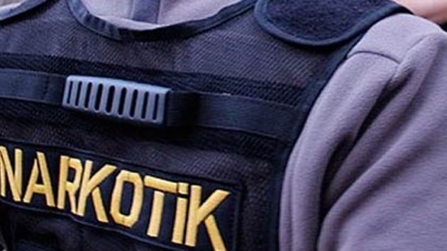 Konya'da uyuturucu operasyonu: 4 pheliden biri tutukland