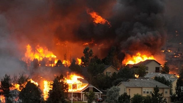 ABD'de Colorado'da kan yangn nedeniyle bin 300'den fazla ev tahliye edildi