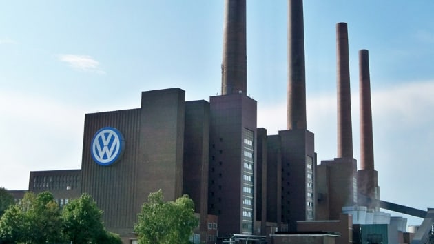 Almanyada Braunschweig Savcl, dizel kriziyle ilgili Volkswagen'e 1 milyar avro para cezas kesti