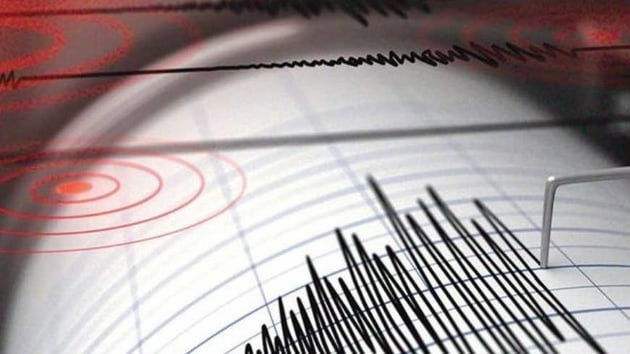 Van'da 4.4 byklnde deprem panik yaratt