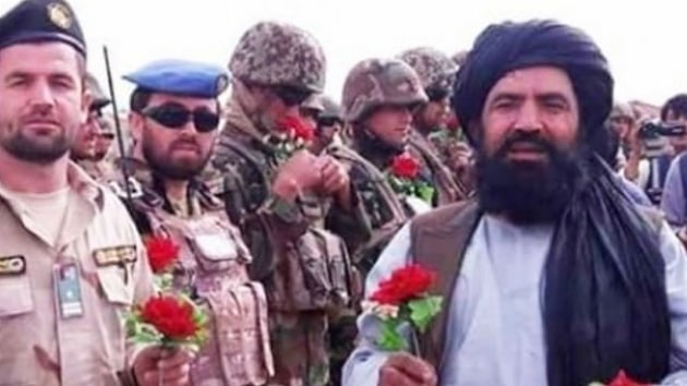 Tarihi anlar! Taliban ieklerle Kabil'de