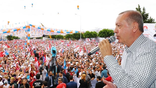 Cumhurbakan Erdoan'dan nce'ye kpr cevab: Devletin kprleri ile kamu-zel ortakl ile yaplan kprlerin farklarn bilmezler